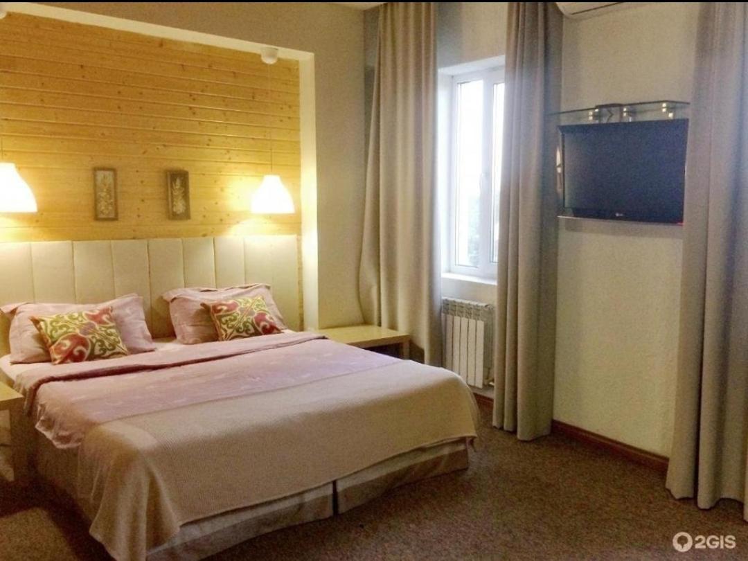 Hotel Strelets à Bichkek Extérieur photo